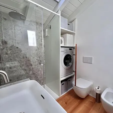 Di Design Con Posto Auto. *
