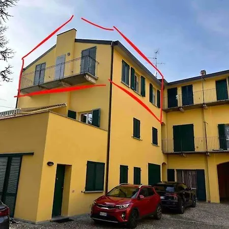 Di Design Con Posto Auto. Lägenhet